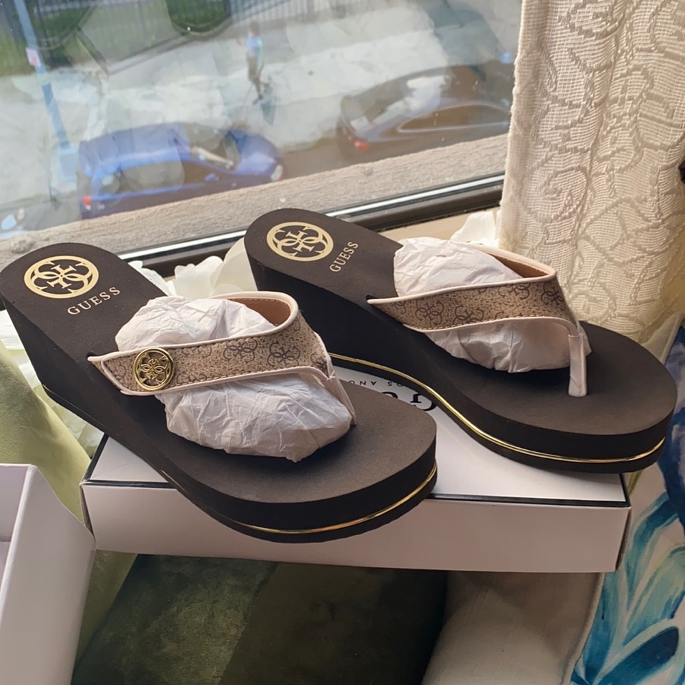 GUESS  SARRALY slippers